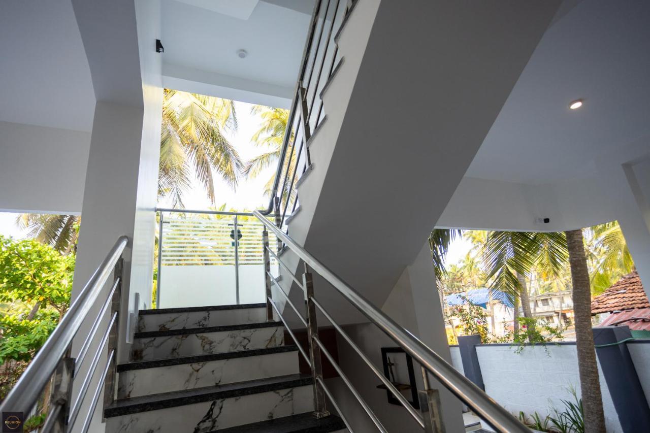Reunion Ocean Manor - Beach House Udupi Extérieur photo